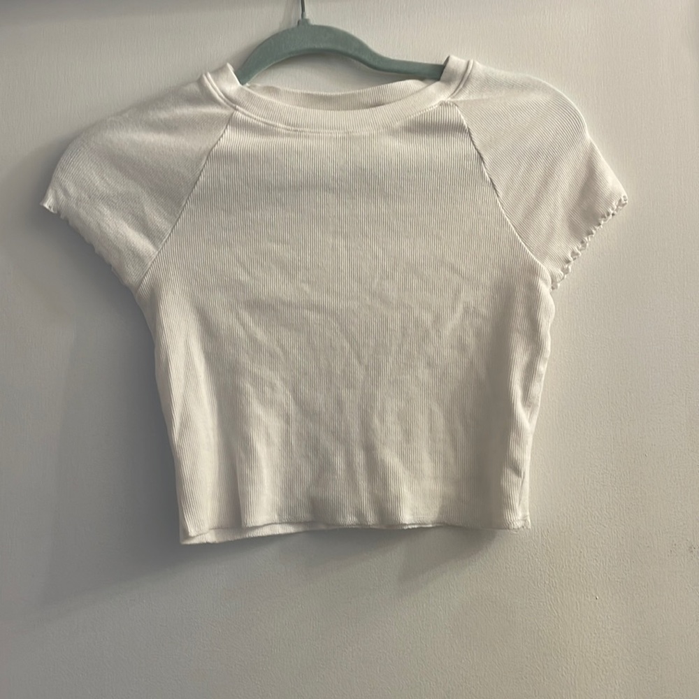 Medium Pacsun White Crop Top!
